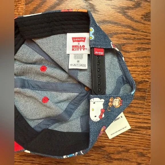Levi's x Hello Kitty Baseball Hat - Picture 7 of 7